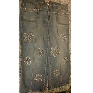 CUSTOM No Boundaries, Capri, Stretch, Cut-Out Jeans